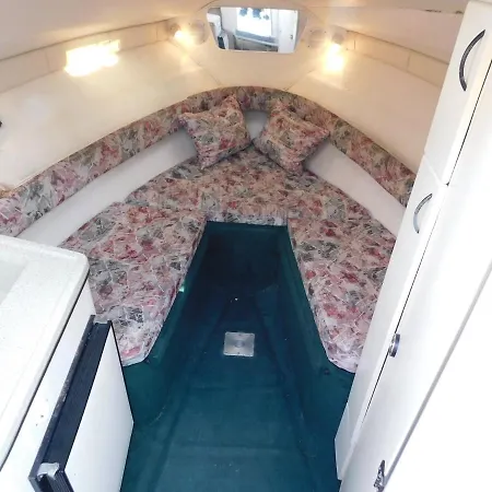 Úszó hotel Bateau Sainte Maria